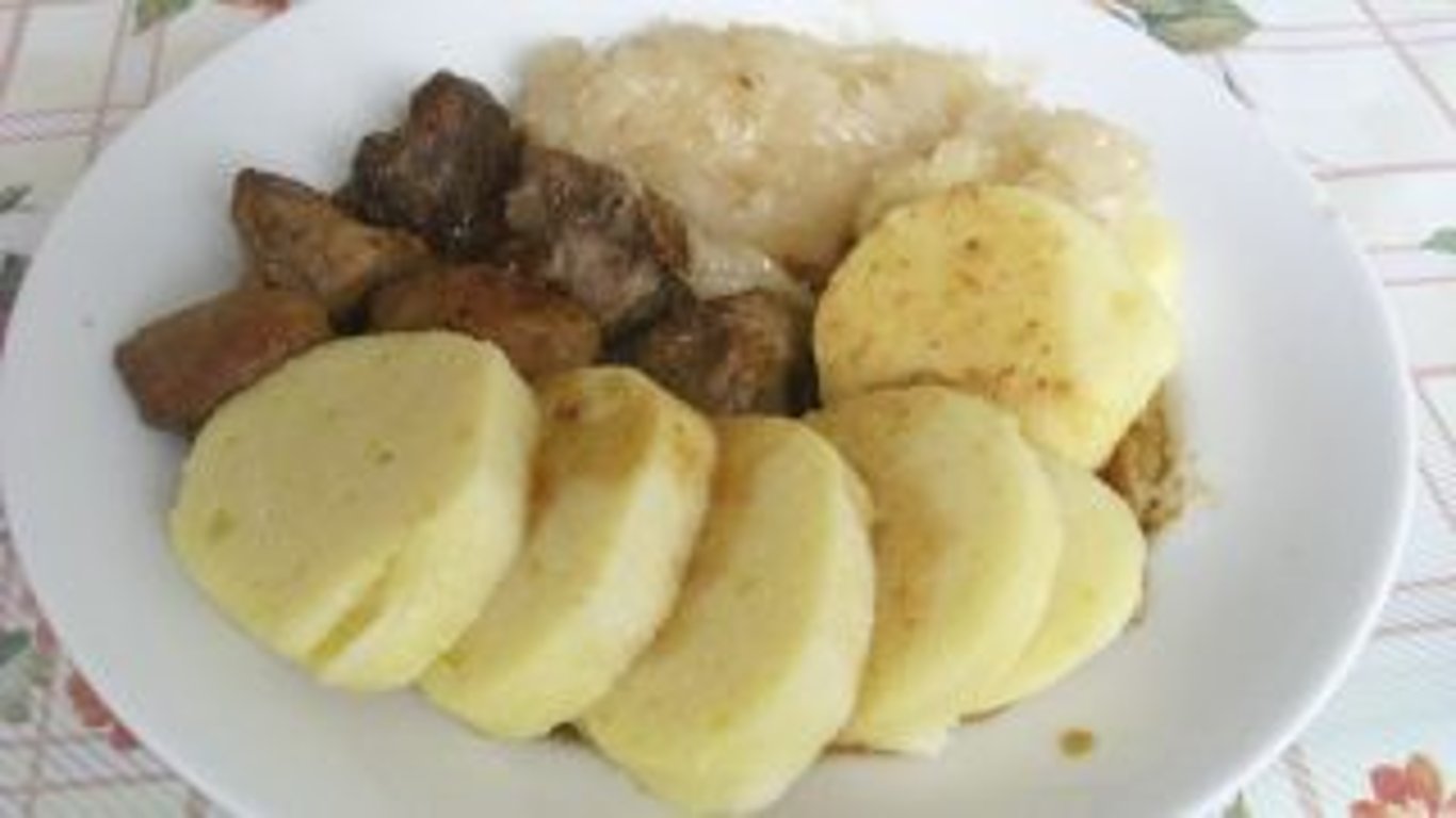 Hlavní jídlo v restauraci za 50 Kč: Kdo nechodí do těchto skvělých českých restaurací, ten přichází o spoustu peněz