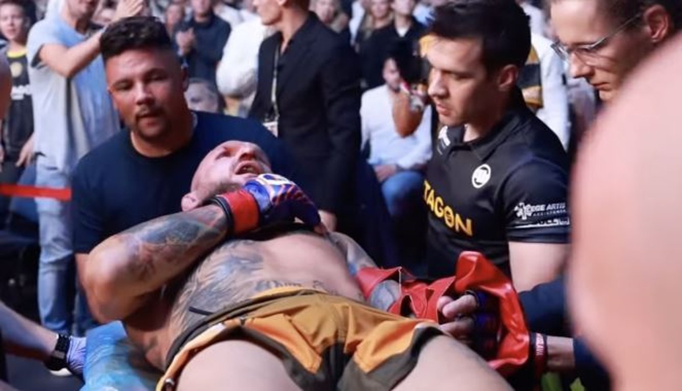 VIDEO: Ticho v aréně a výkřiky bolesti. Pirátův návrat domů skončil katastrofou