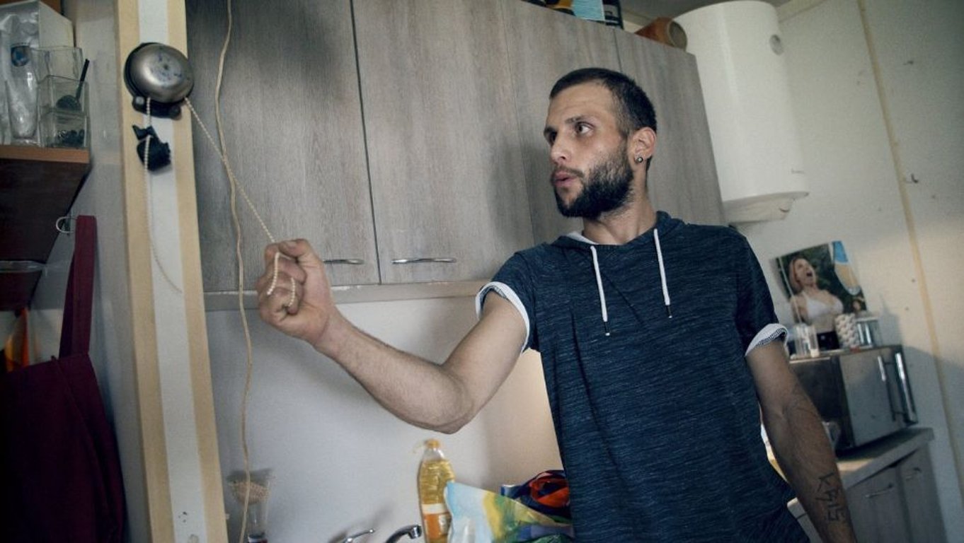 Co se stane, když si bezdomovec pořídí byt? Do kin jde dokument Byt či nebýt