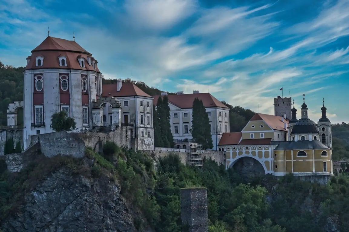 Zámek z Nesmrtelné tety 