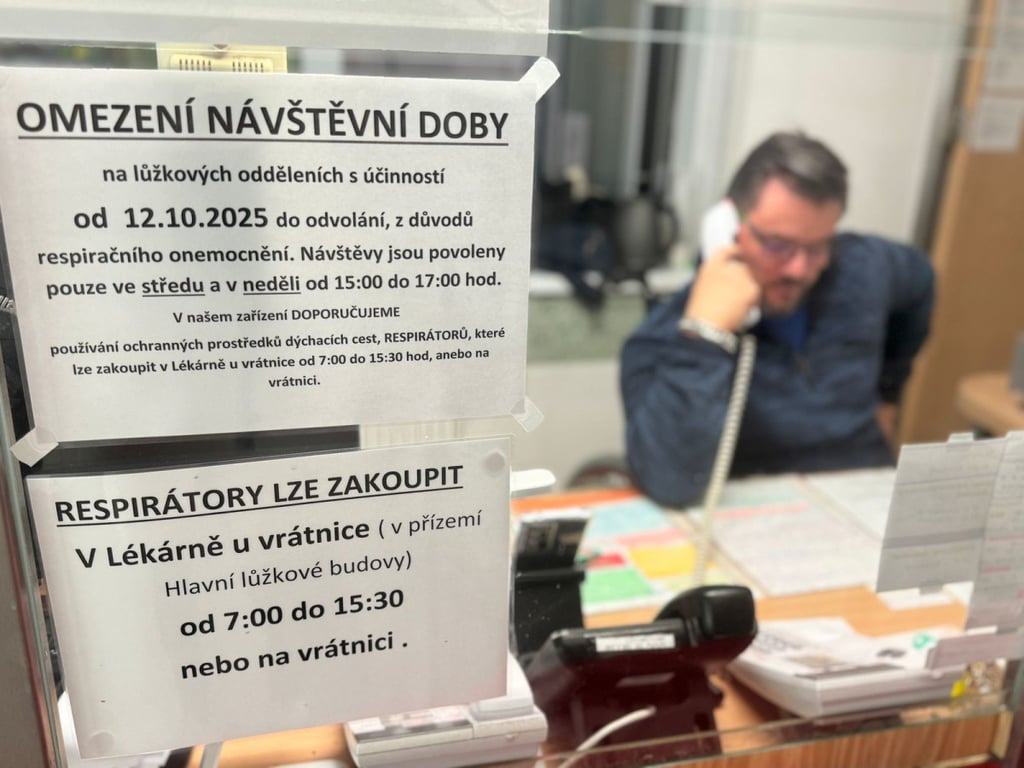 Pelhřimovská nemocnice omezila kvůli respiračním onemocněním návštěvy
