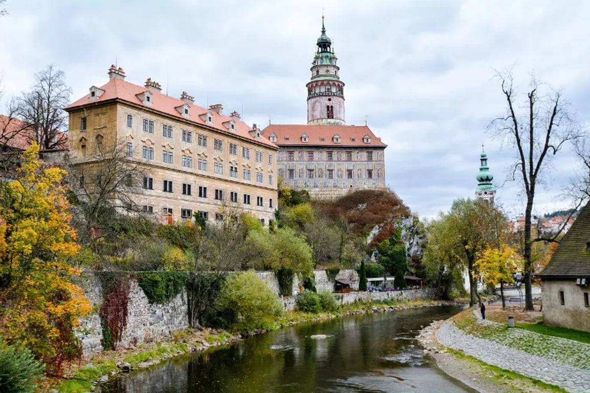 hrady a zámky