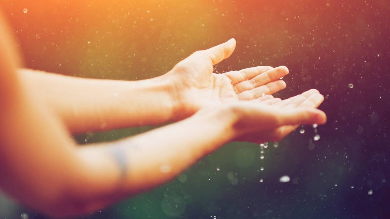 Andělská poselství na víkend: Otevřete svá srdce k milosti a radosti, neboť vaše kroky budou vedeny dobrým směrem