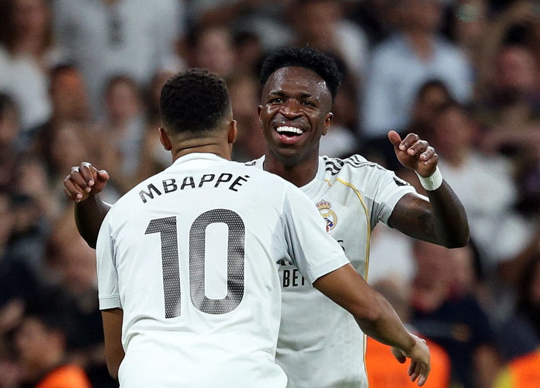 Vinícius a Mbappé poslali Real Madrid do čela španělské ligy