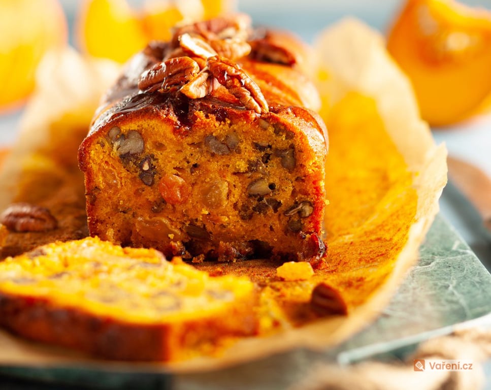 Lepší a jednodušší než bábovka, to je dýňový chlebíček. Sní se dřív, než stačí vychladnout