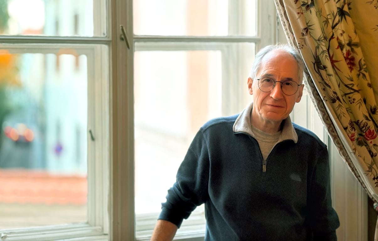 „Trump je sice idiot, skvěle ale pochopil jednu věc,“ říká šéfredaktor Charlie Hebdo