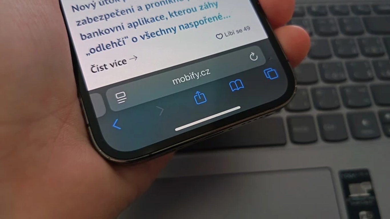 Přepínejte mezi spuštěnými aplikacemi na iPhonu o 60 % rychleji. Mnozí ani nevědí, že užitečné gesto existuje