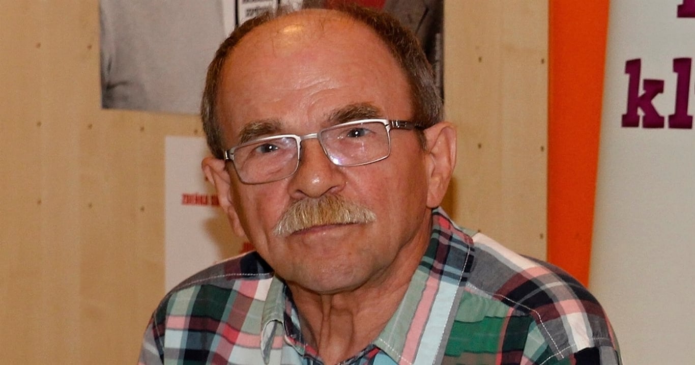 Jaroslav Uhlíř se vůbec neměl narodit: Jeho matka doufala, že se plod vstřebá. Měly to zajistit injekce