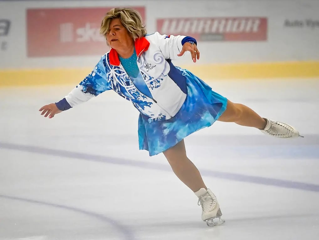 Nejstarší česká krasobruslařka v 78 letech rozsekala led! Její show by zahanbila i dvacítky.
