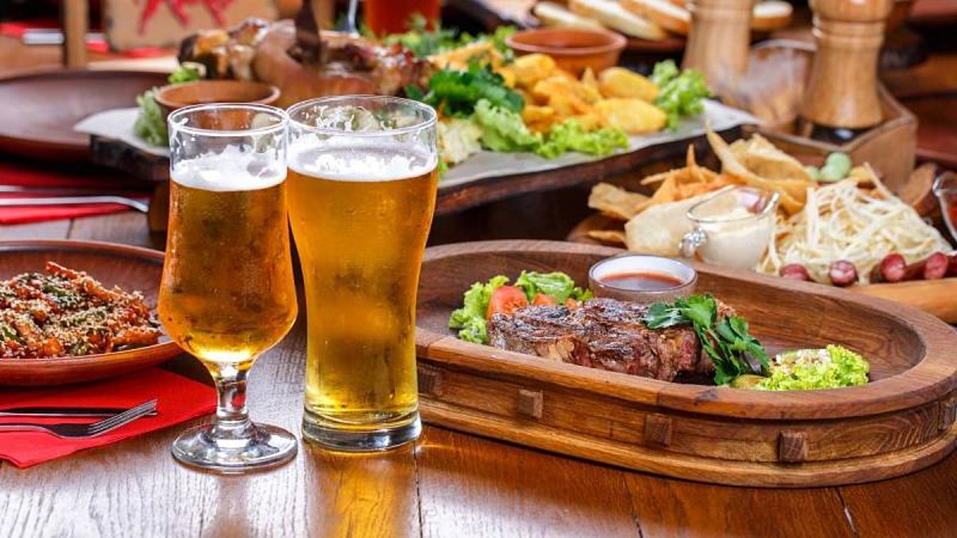 Pivo a jeho složky, které tvoří chuť, která to vyhrává u milionů lidí