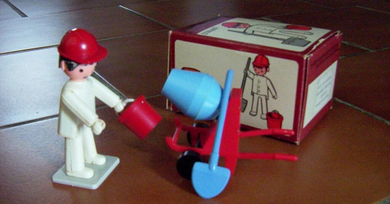 Retro kvíz: Pokud si pamatujete tyto socialistické hračky a předměty, mohli byste pracovat v muzeu