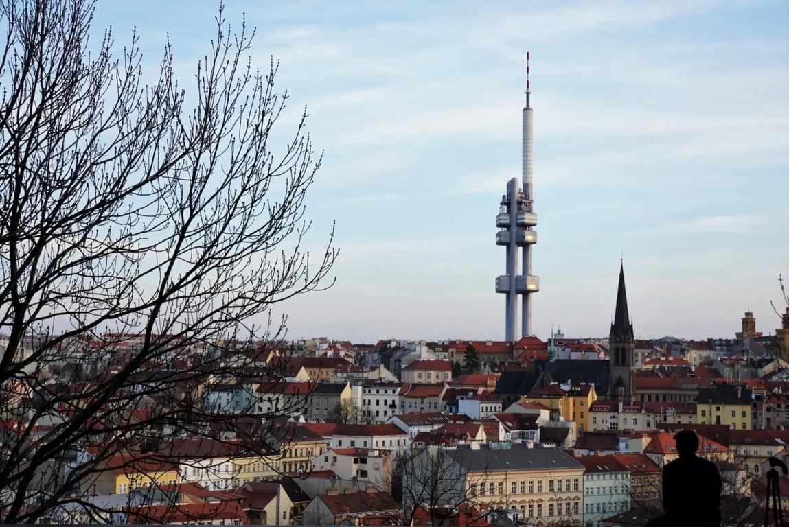 Toto je nejšpinavější a nejnebezpečnější část Prahy. Slušný občan by si nad ní odplivl