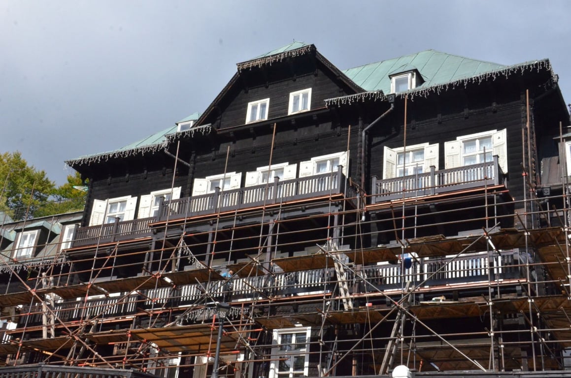 Nové balkony za 6 milionů. Lázně Karlova Studánka dokončily rekonstrukci Slezského domu