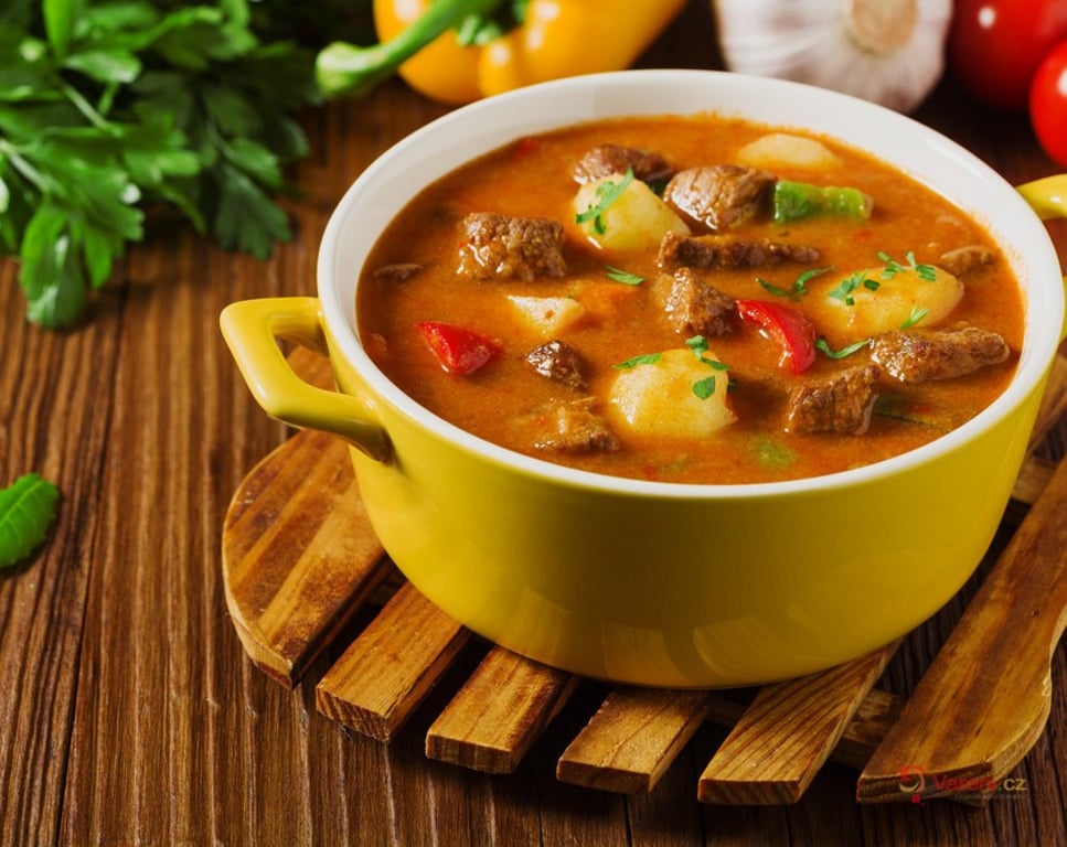 Jak vyzrát na podzim? Máme 10 skvělých a poctivých receptů z jednoho hrnce