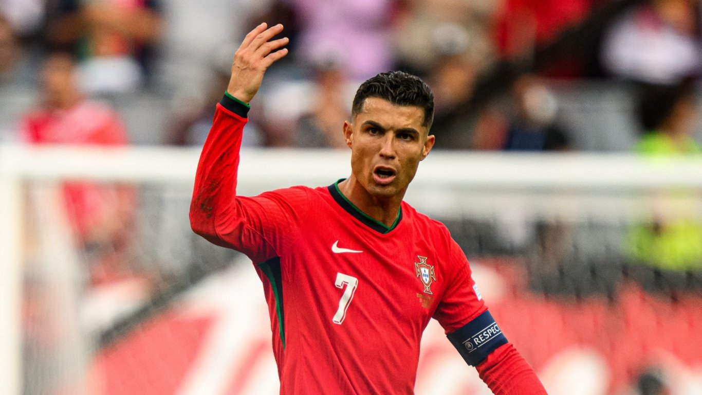 Nejdražší rande fotbalisty Cristiana Ronalda. Milenku umlčel svým ročním platem