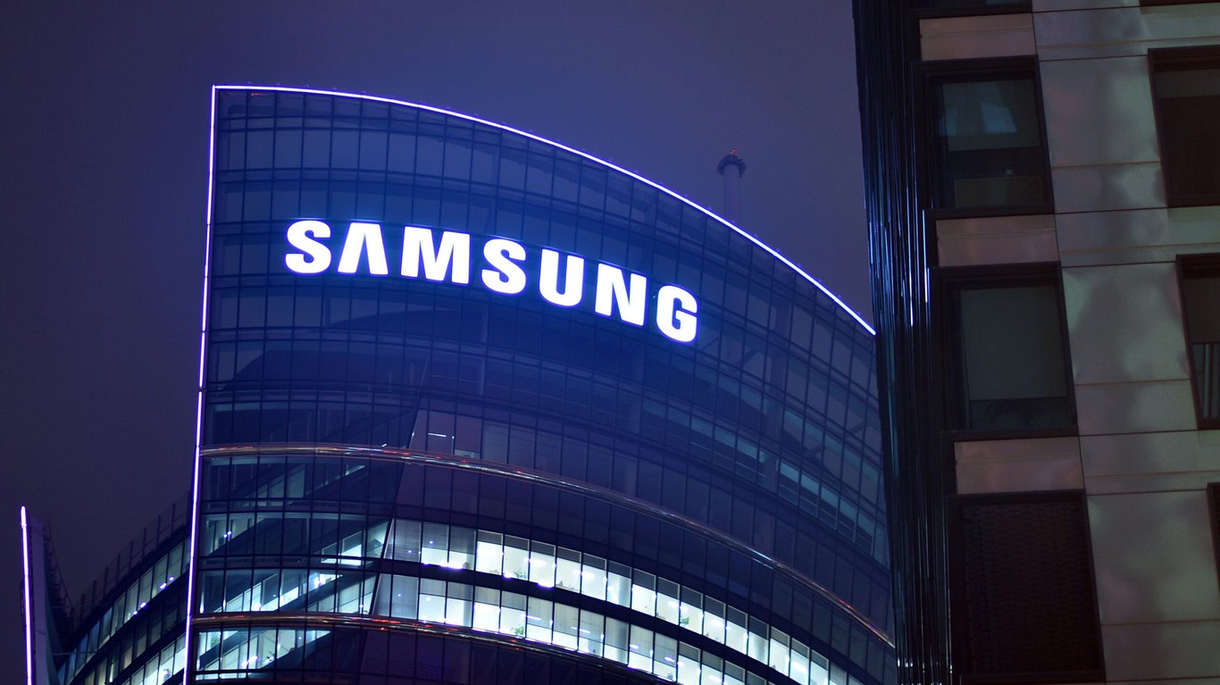 Samsung míří do vesmíru: Chystá 6G čipy s přímým spojením přes Starlink