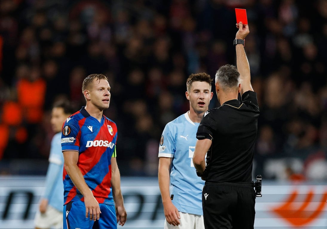 Kouče Malmö šokovaly sporné momenty ve prospěch Plzně: Jako by hráli s mužem navíc