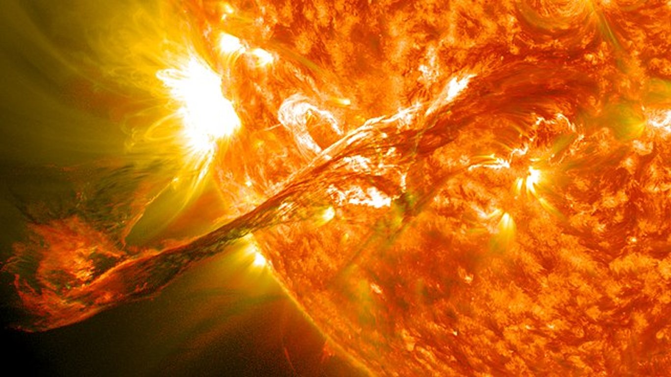 Slunce erupce