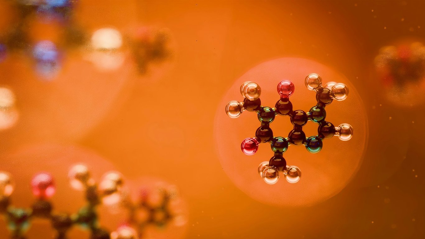 Od laboratoře k Iron Manovi: jak se zrodil mýtus nanotechnologií
