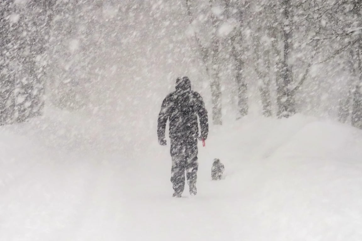 Z tepla do zimy během pár hodin: Meteorologové varují před prudkým sněžením, které zasáhne Evropu
