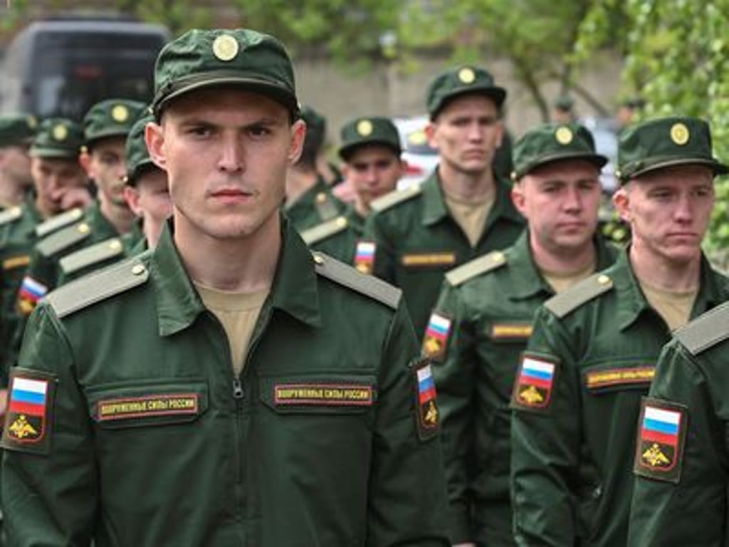 Rusko na prahu zásadní změny. Kreml potichu šlape na plyn v budování "druhé" armády