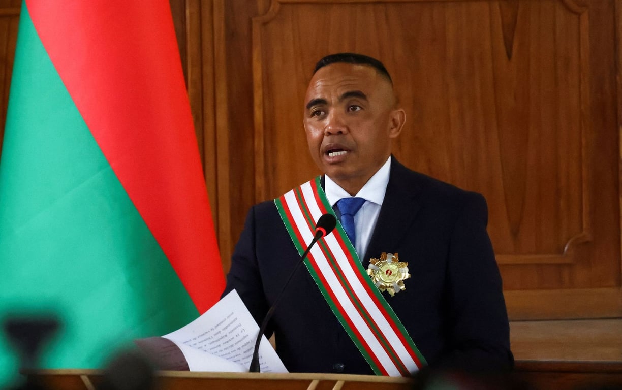 Plukovník, který udělal převrat, se stal prezidentem Madagaskaru. Slíbil reformy