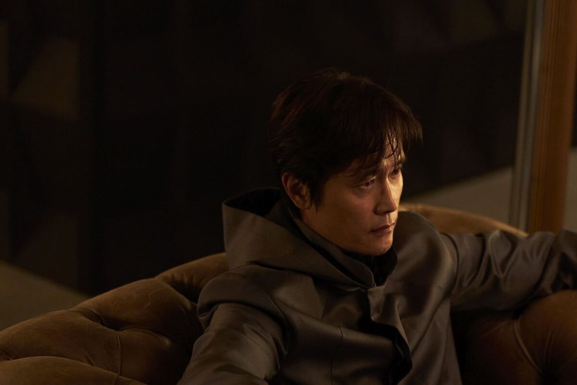 Squid Game S3 Lee Byung-hun as Frontman in Squid Game S3