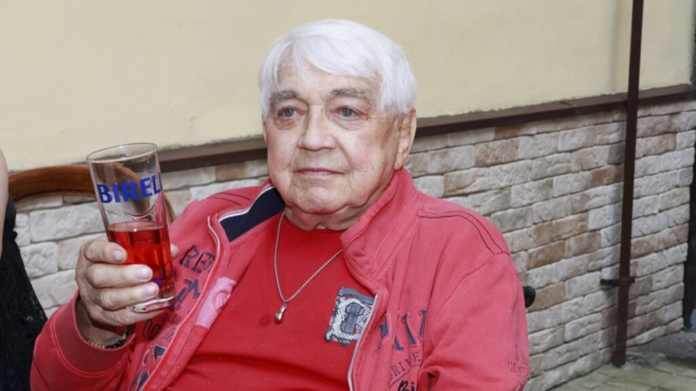 Organizátor pohřbu Jiřího Krampola kritizuje Zemana: Neúčast kvůli zraněnému egu