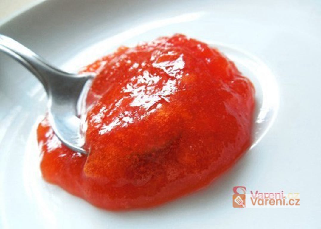 Co se špendlíky u cesty? Uvařte z mirabelek voňavou marmeládu!