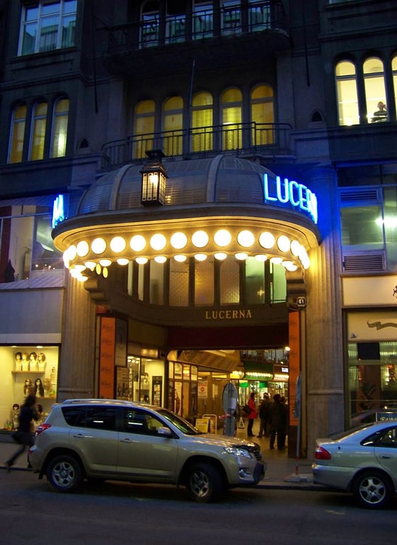 Před pražským klubem Lucerna došlo k závažnému zločinu
