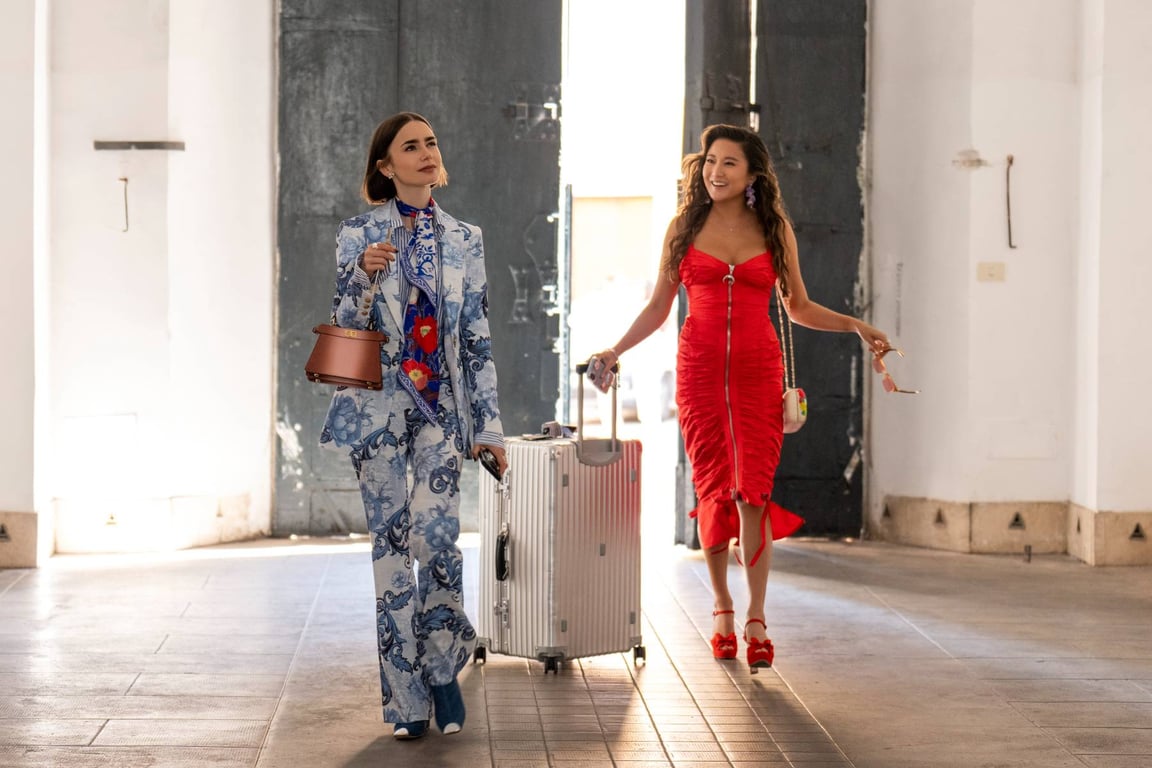 Emily in Paris se vrací. Netflix zveřejnil ukázku k páté sérii, Emily míří do Benátek