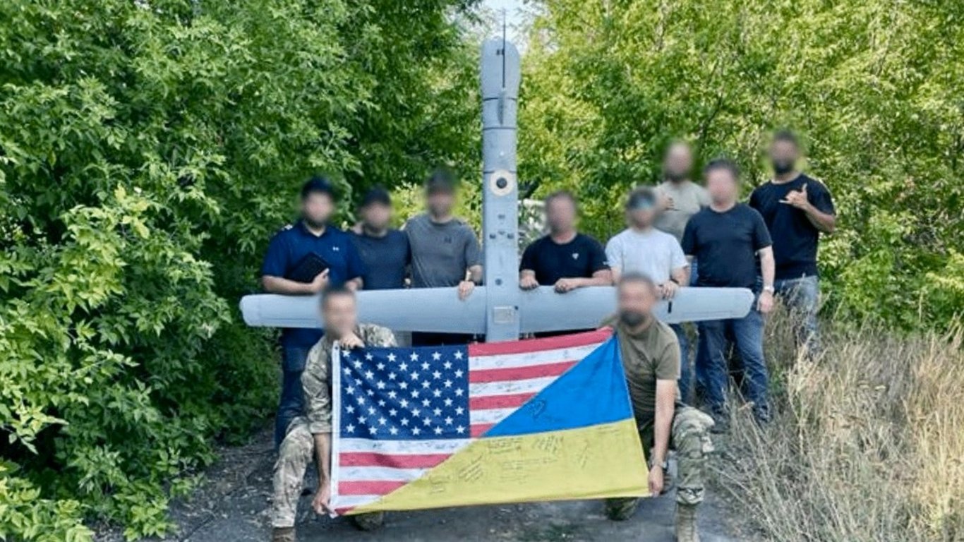 Americký výrobce Shield AI poskytl Ukrajině speciální dron, který nelze rušit a má vertikální vzlet i přistání