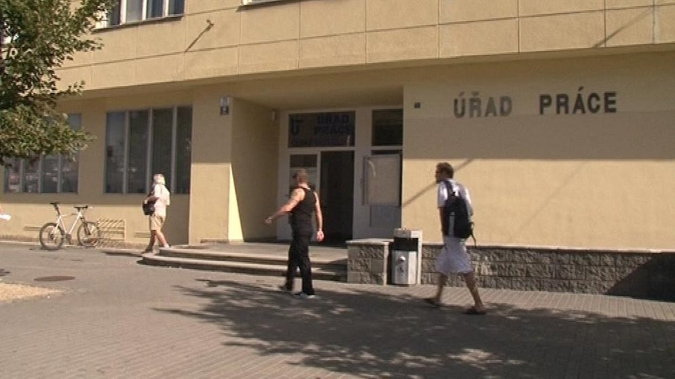 Zájem o pomoc se superdávkou je v Karlovarském kraji velký