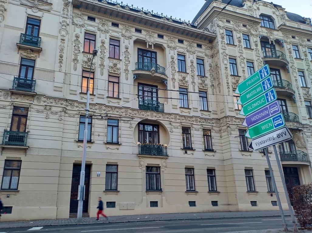 Obecní byty se v Brně pronajímají rychleji, opozice tempo stále kritizuje