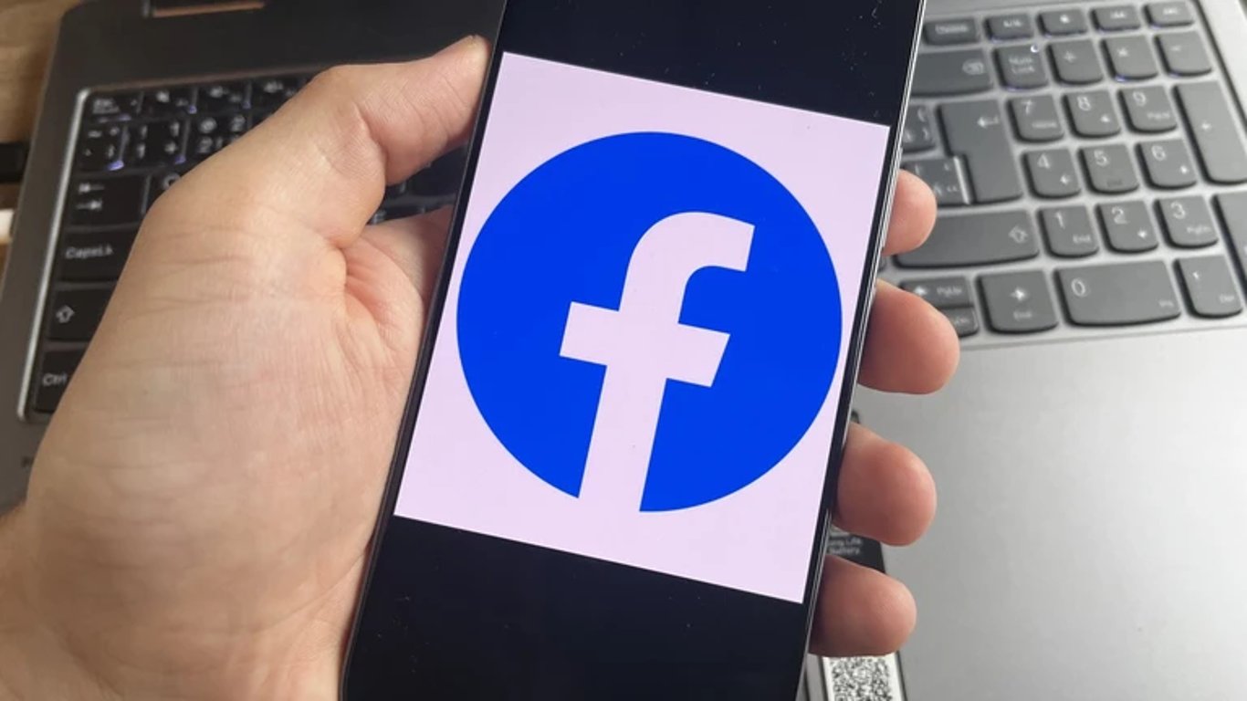 O účty na Facebooku mají podvodníci velký zájem