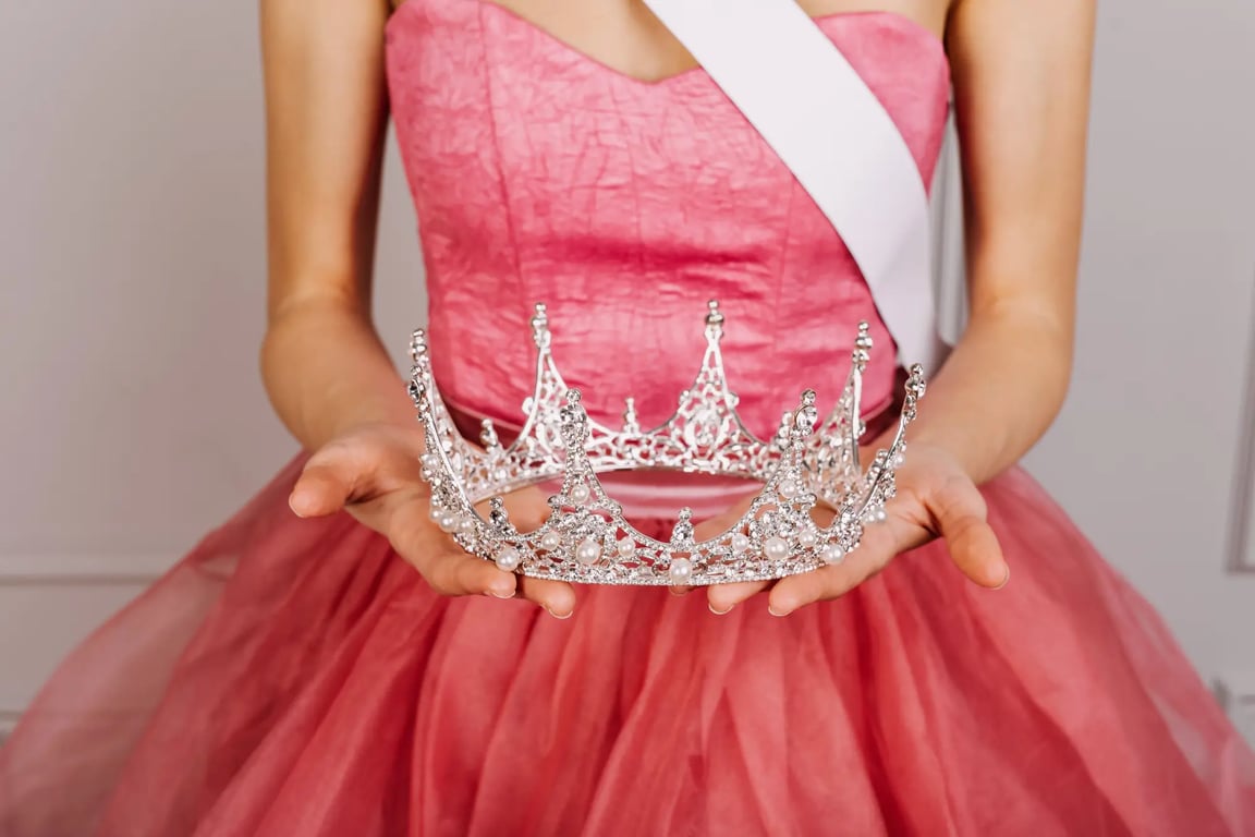 Víte, že tato československá kráska bodovala na Miss World v roce 1967. Kam se hrabe Kuchařová