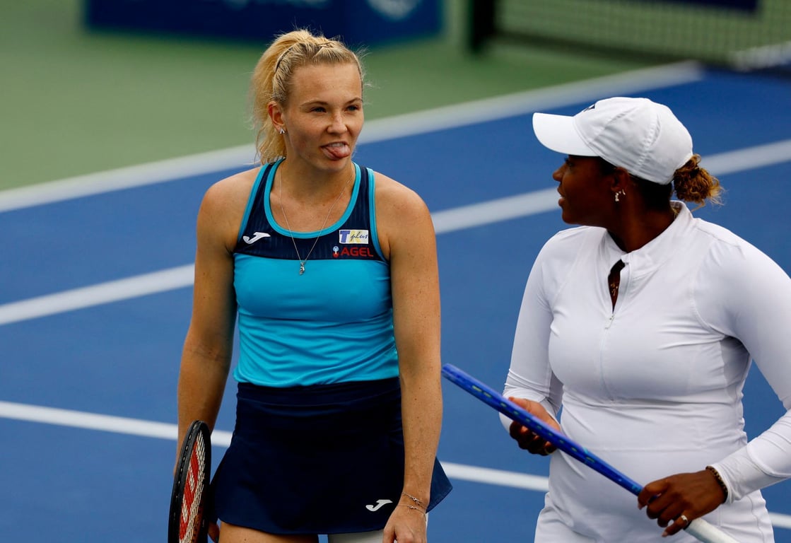 Jak Siniaková s Townsendovou okouzlily Rijád. V šatech stvořily ikonickou fotku