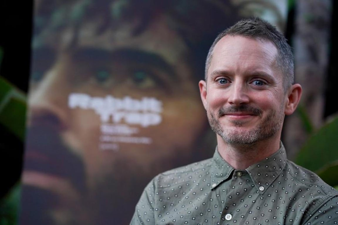 Frodo na svatbě: Elijah Wood překvapil fanoušky Pána prstenů přímo v Hobitíně