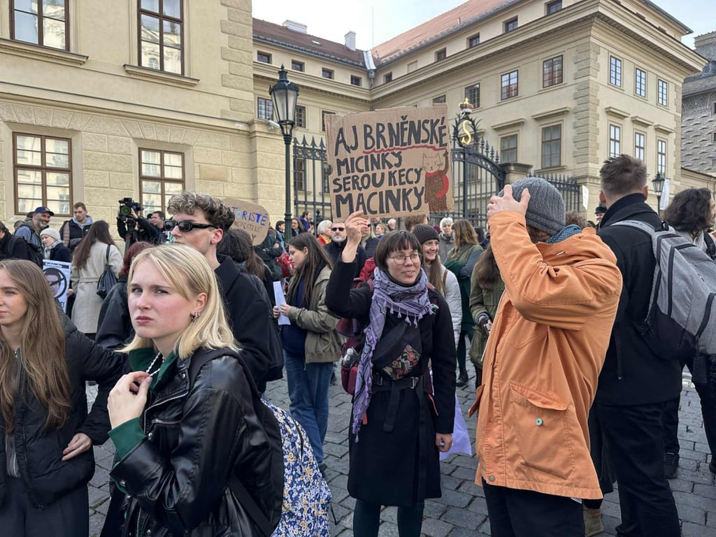 Brňané se přidají k protestům proti Motoristům. Odmítají Macinku v čele životního prostředí