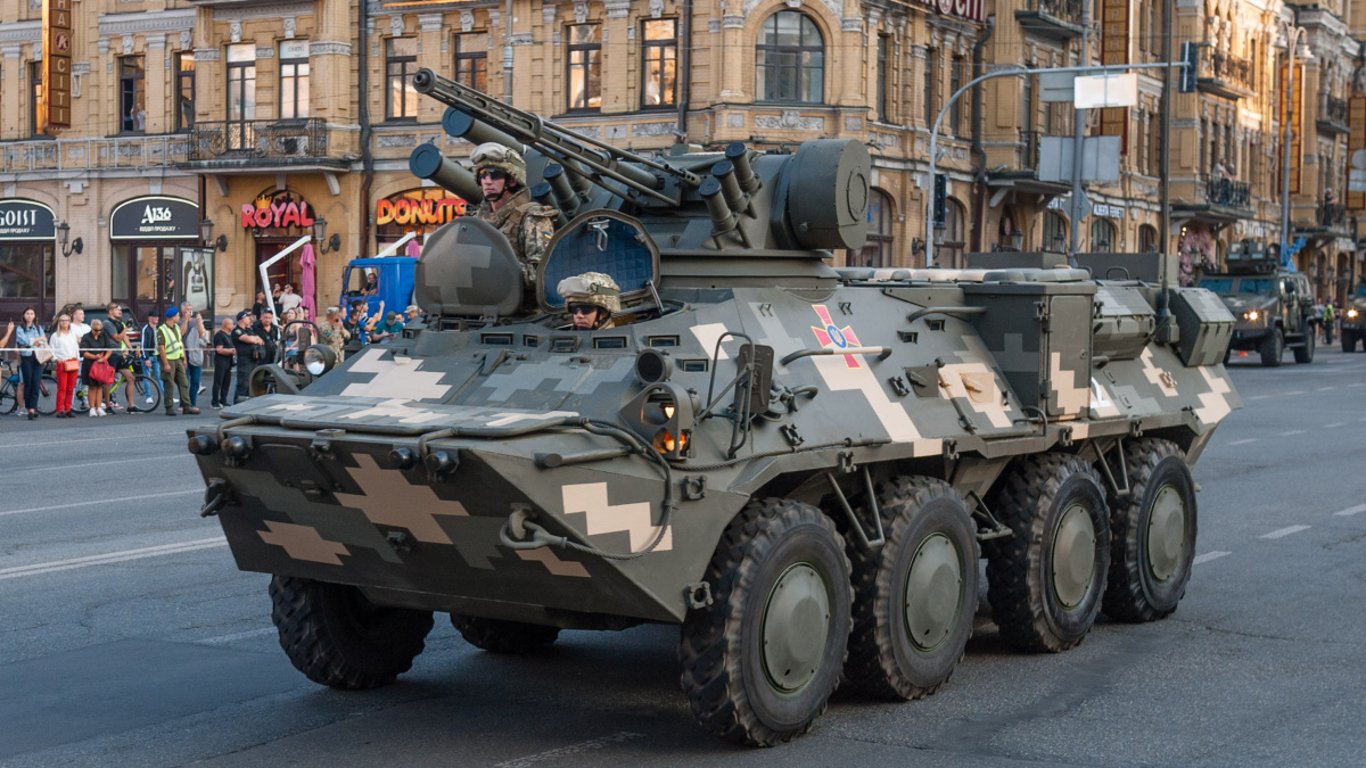 Video: když si ruští vojáci s BMP-1 nehlídají záda, mohou jim do nich vpadnout Ukrajinci a všechny je postřílet silným kanonem