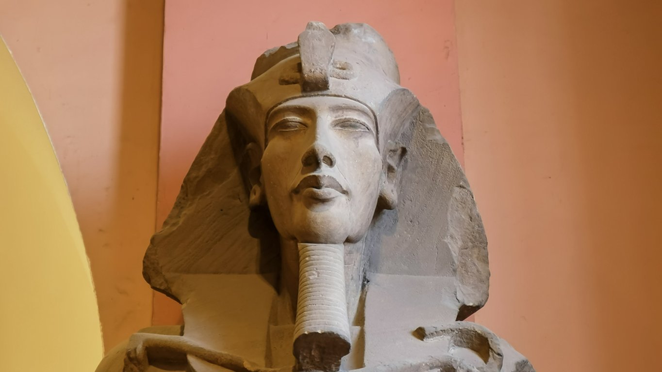 Abnormality v DNA egyptského faraona znejistěly vědce. Nálezy naznačují spojení s něčím, co přesahuje člověka
