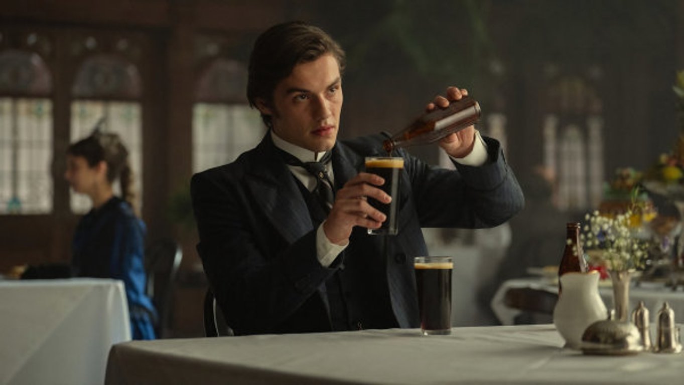 Pivo, intriky a krvavé střety. Série Rod Guinnessů nabízí hodně pěny, ale málo chutí
