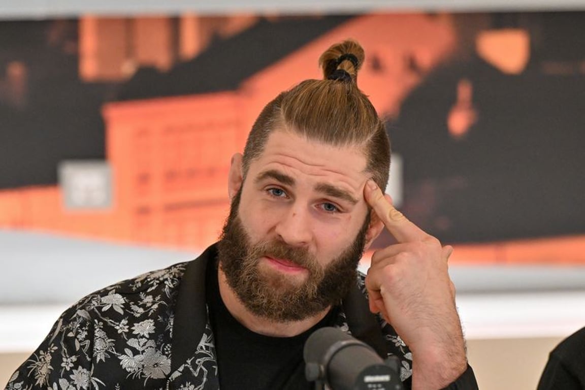 Jiří Procházka vysvětlil, proč dal přednost studiu před UFC, diplom prý nebyl cílem
