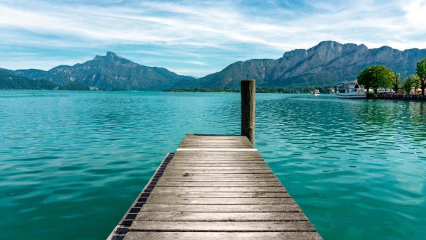 Zdědila jezero Mondsee a všem nájemníkům kolem poslala výpovědi