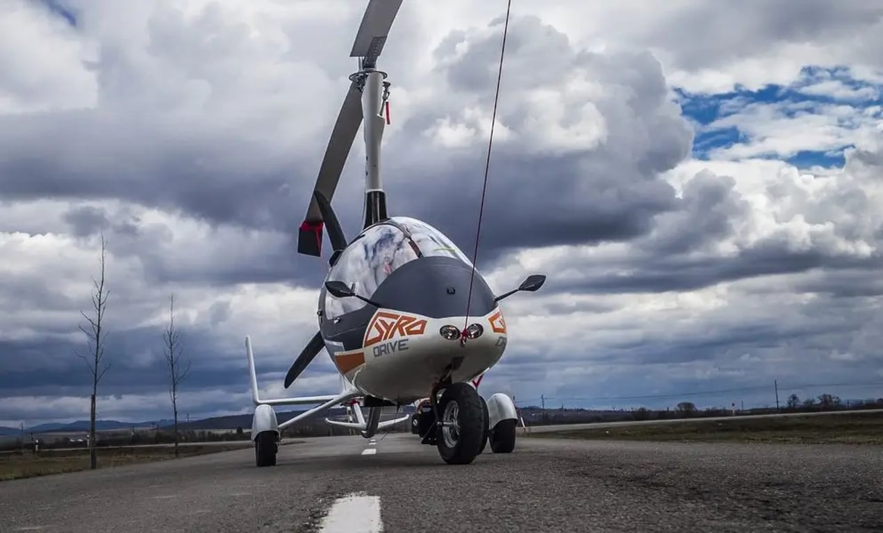 První létající auto, které může jezdit po silnicích, je z Česka. Vypadá jako batmobil
