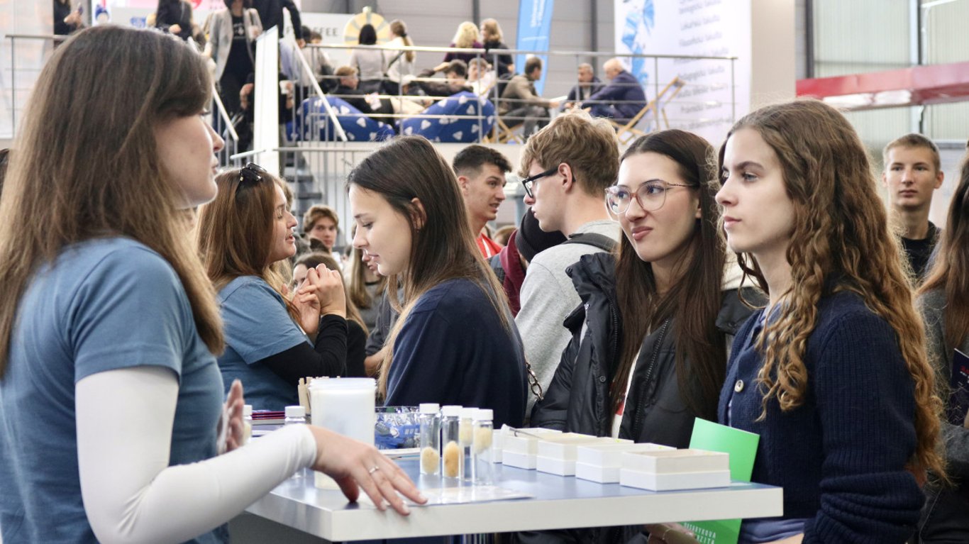 Do Brna míří tisíce studentů. Na veletrhu Gaudeamus si vybírají vysokou školu