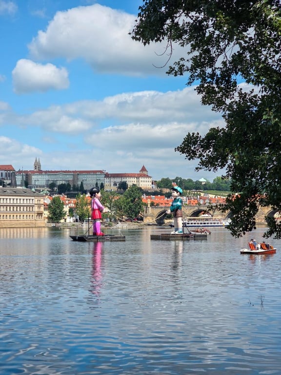 Young-hee a Chul-su, Squid Game 3 in Prague (Praha)