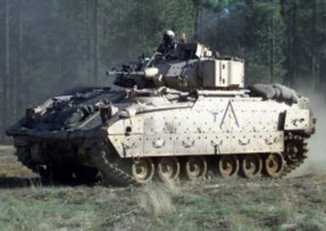 Vozidlo M2 Bradley