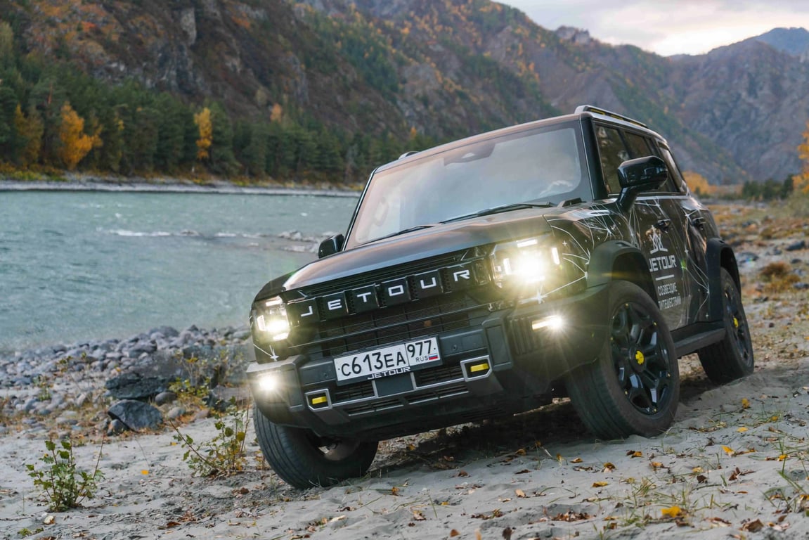 Zloději ničí nová SUV. Zaměřují se na jednu drahou součást. Jde o mezinárodní gang