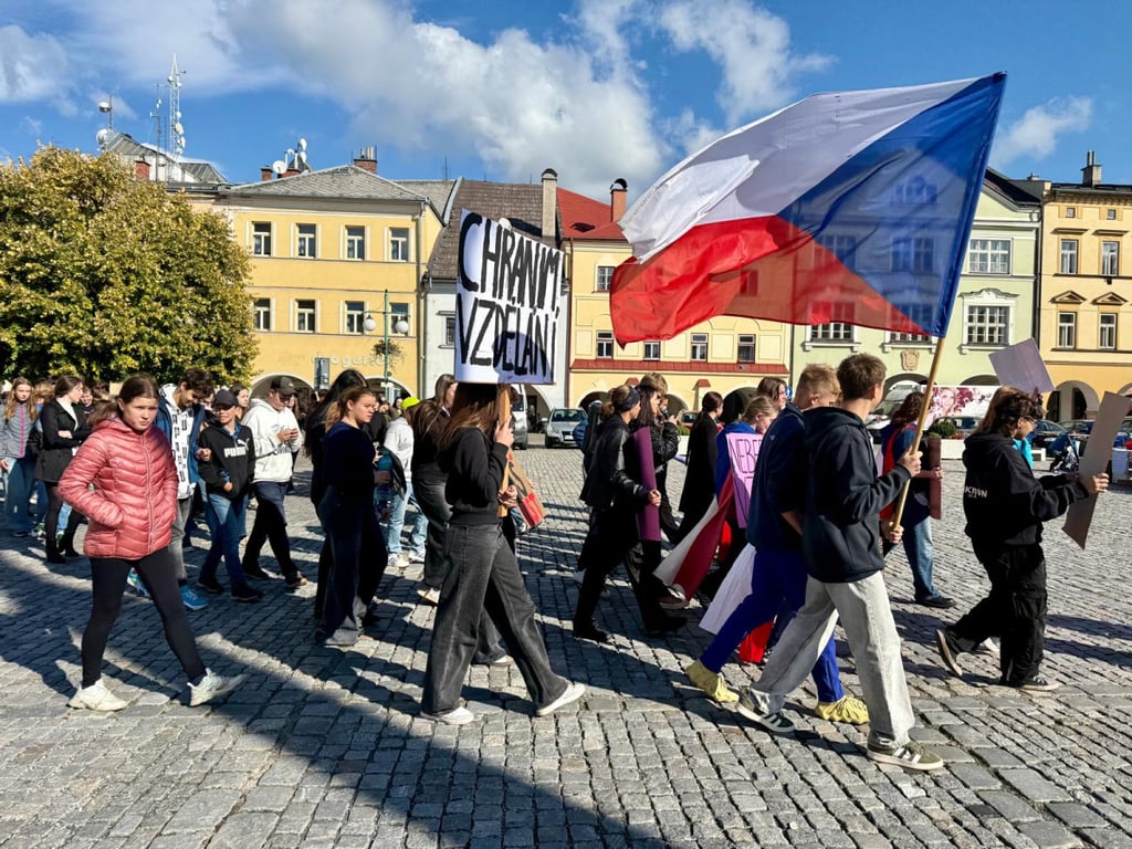 Horké téma v Hostinném, na zastupitelstvu bude dnes řeč o útlumu víceletých gymnázií